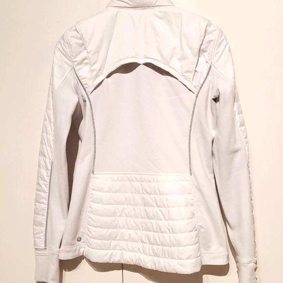 Lululemon First Mile Jacket in White - Picture 4 of 6